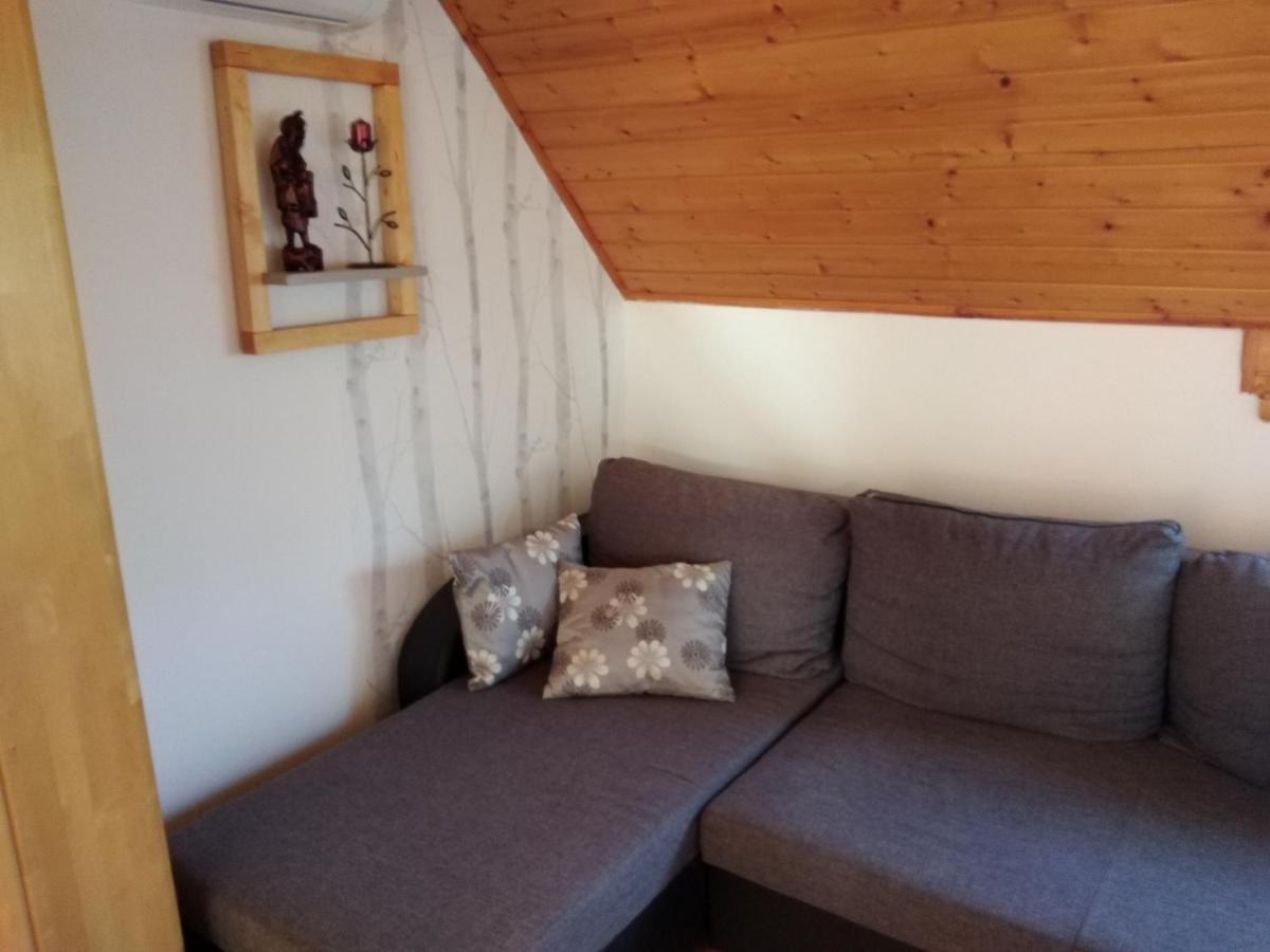 Rozsadomb Apartment